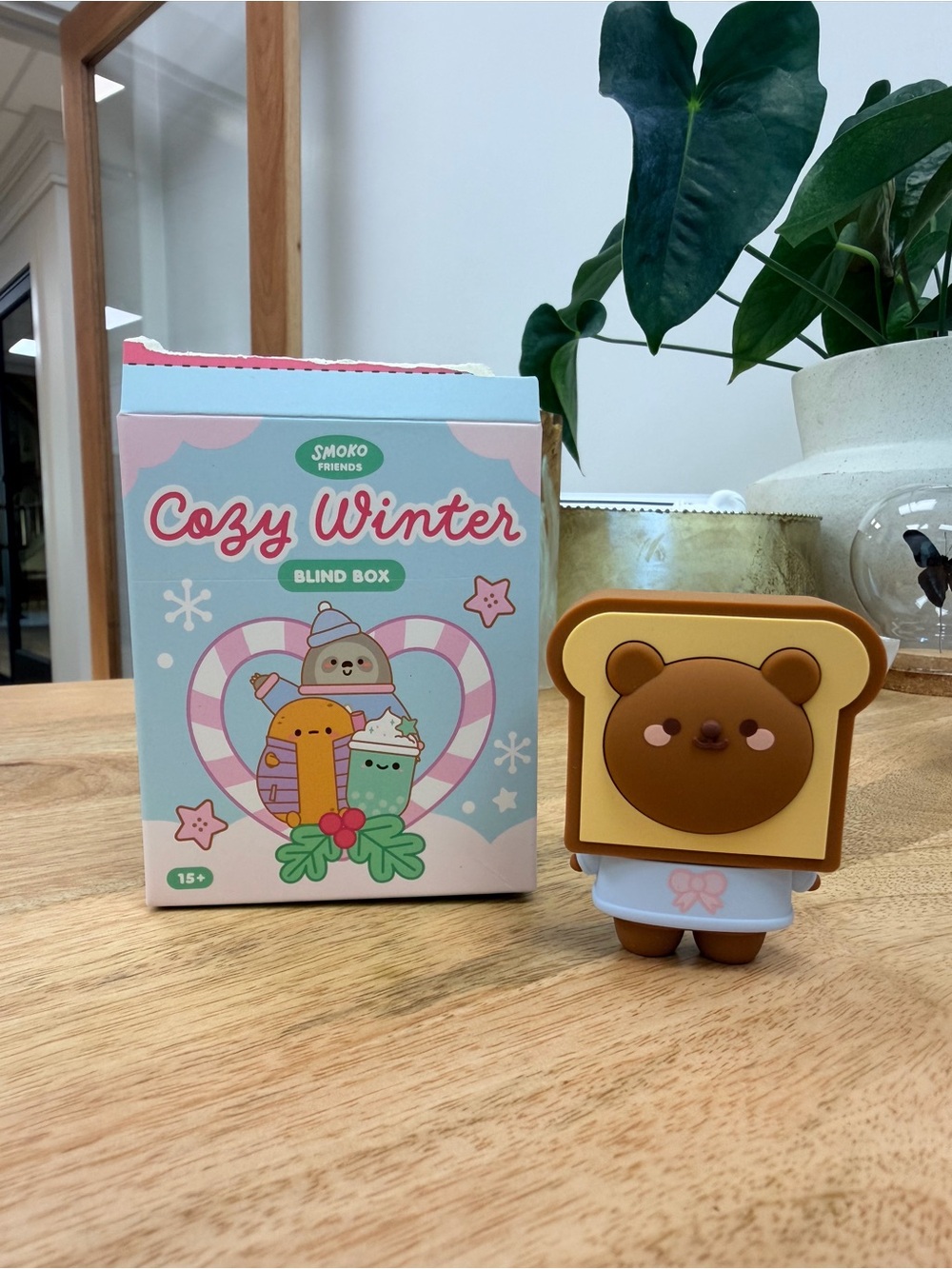 SMOKO FRIENDS Cozy Winter Bear Blind Box Figure - BARRY TOAST